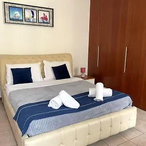 Apartment Flat Blue, Verona
