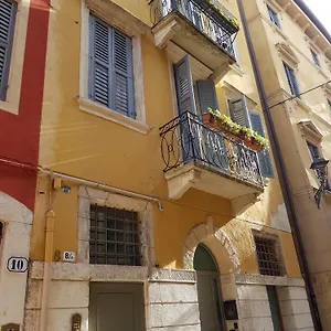Apartment Dimora Scaligera Luxury, Verona